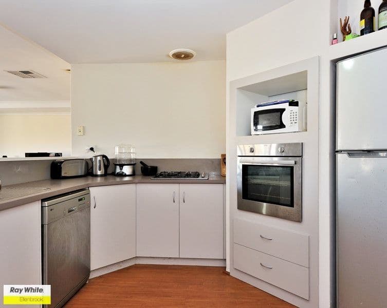 8 Addingham Drive, ELLENBROOK WA 6069, Ellenbrook - Thumbnail 2