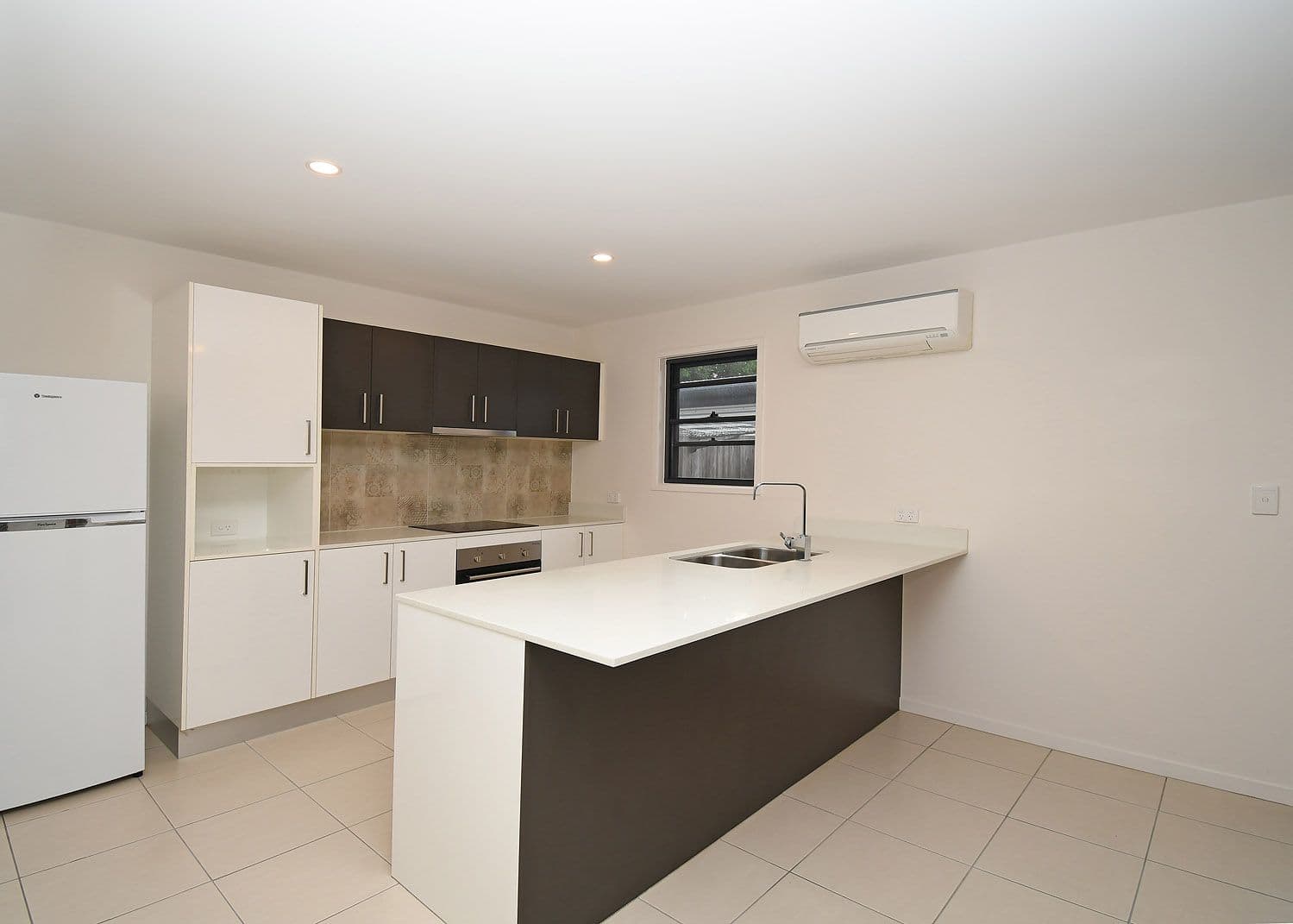 104 Torquay Road, Scarness QLD 4655, Scarness - Thumbnail 3