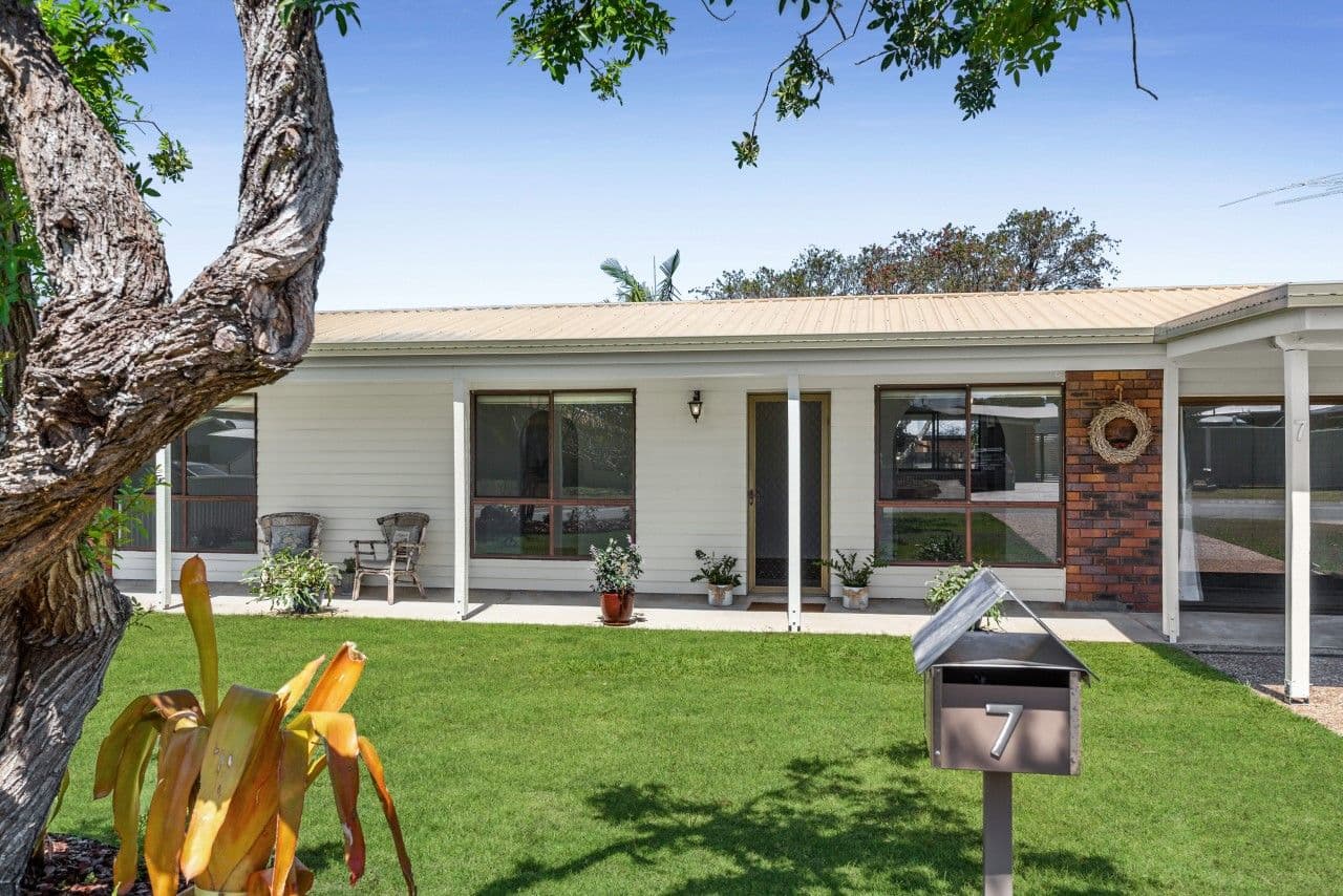 7 Bottle Brush Court, Kallangur QLD 4503, Kallangur - Thumbnail 2