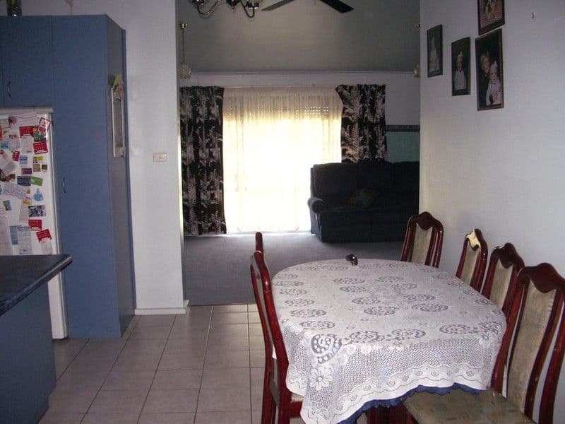 15  Milne Street, BORDERTOWN SA 5268, Bordertown - Thumbnail 3