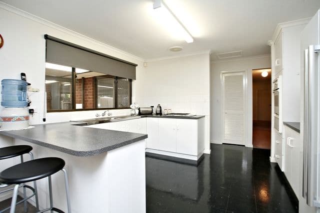 12 Reynolds Drive, PARALOWIE SA 5108, Paralowie - Thumbnail 2