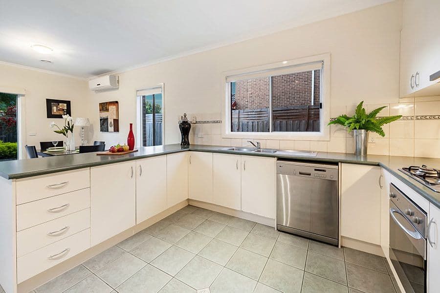 32 Garonne Circuit, Roxburgh Park VIC 3064, Roxburgh Park - Thumbnail 3