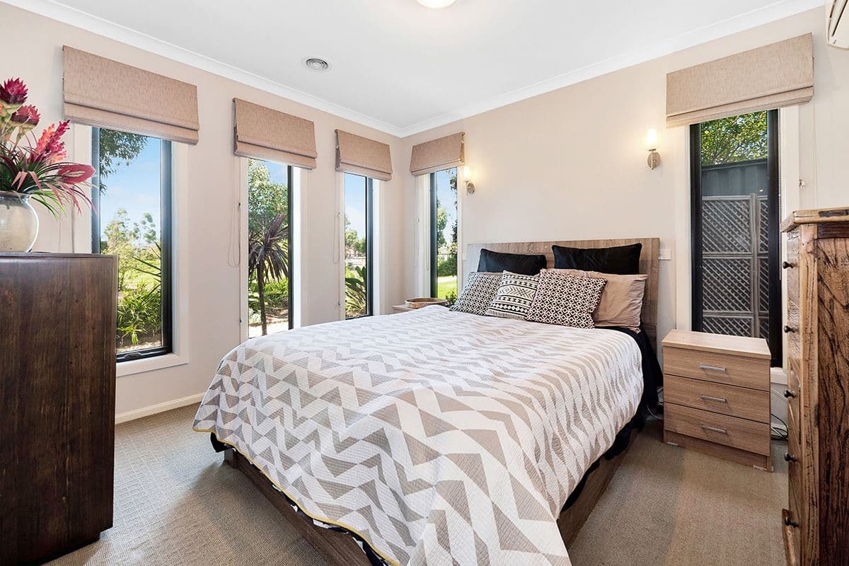 12 Nokota Lane, Clyde North VIC 3978, Clyde North - Thumbnail 8