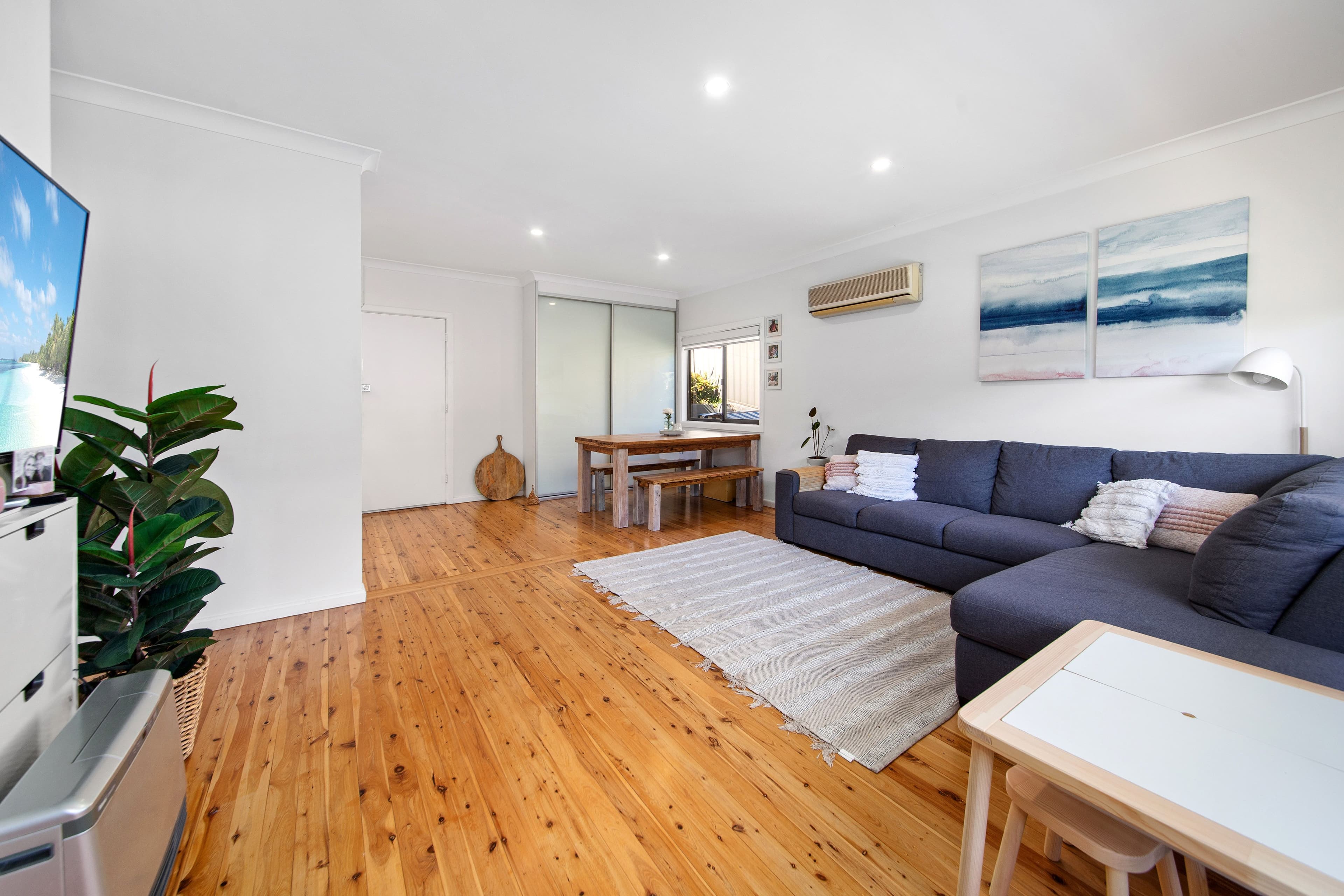 18 Tobruk Avenue, Engadine NSW 2233, Engadine - Thumbnail 2