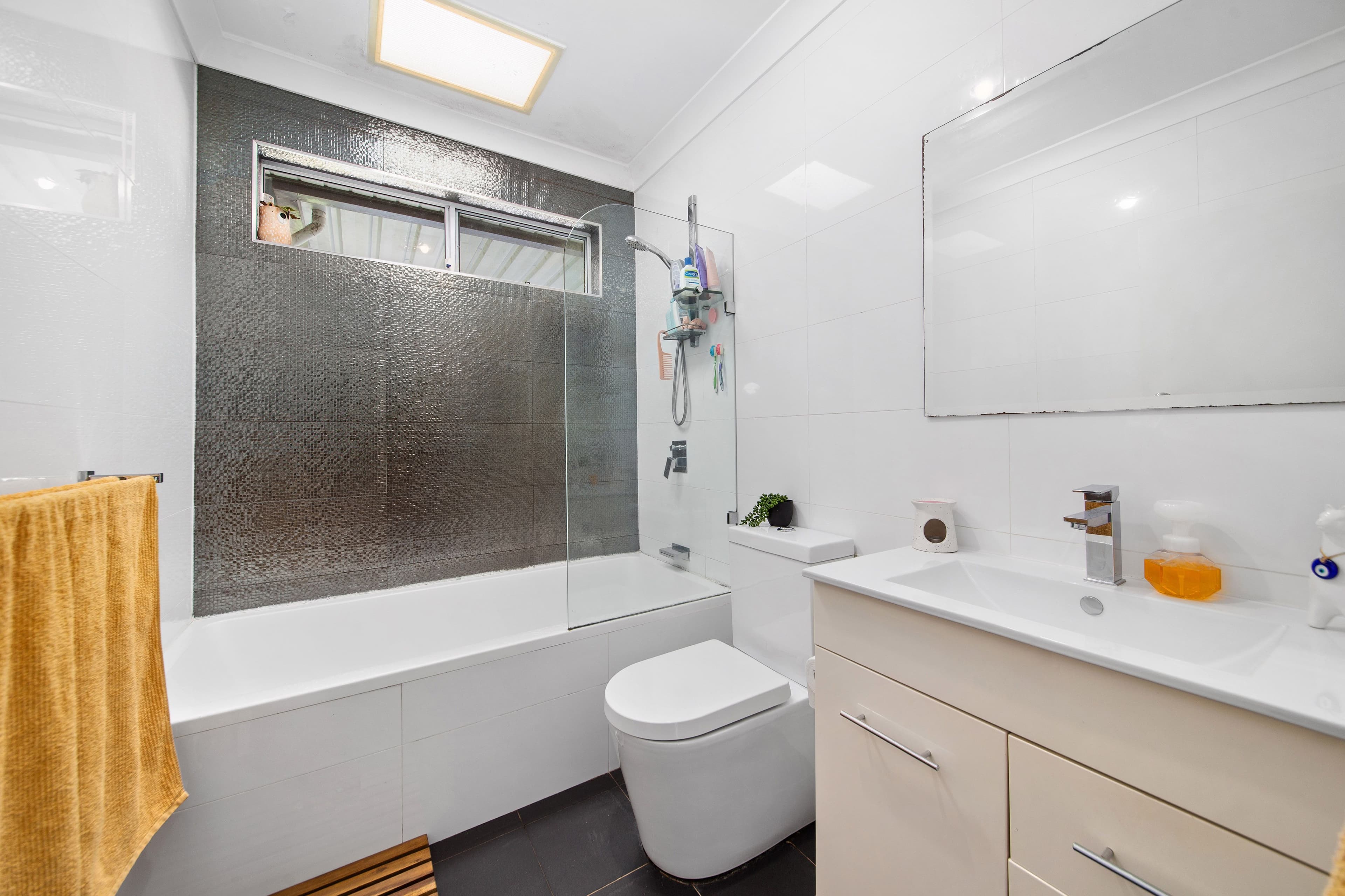 18 Tobruk Avenue, Engadine NSW 2233, Engadine - Thumbnail 5