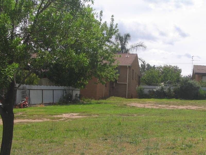 1 Cowper Street, YOUNG NSW 2594, Young - Thumbnail 3