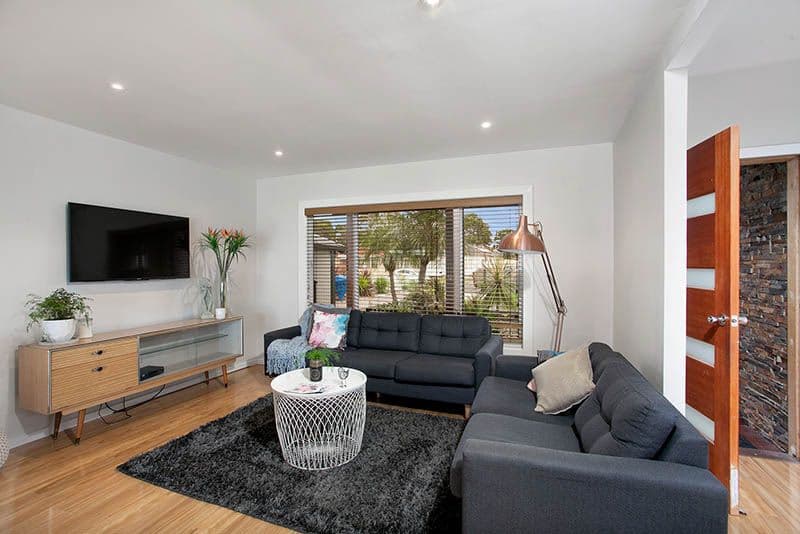 7 Sammat Avenue, Barrack Heights - Thumbnail 2