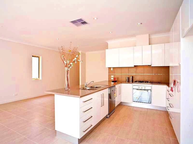 2/13 Hyssop Place, Springfield Lakes, QLD, 4300, Springfield Lakes - Thumbnail 2