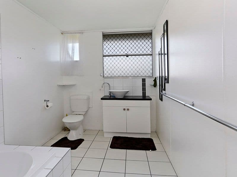 57 Glenelg Avenue, Corio VIC 3214, Corio - Thumbnail 5