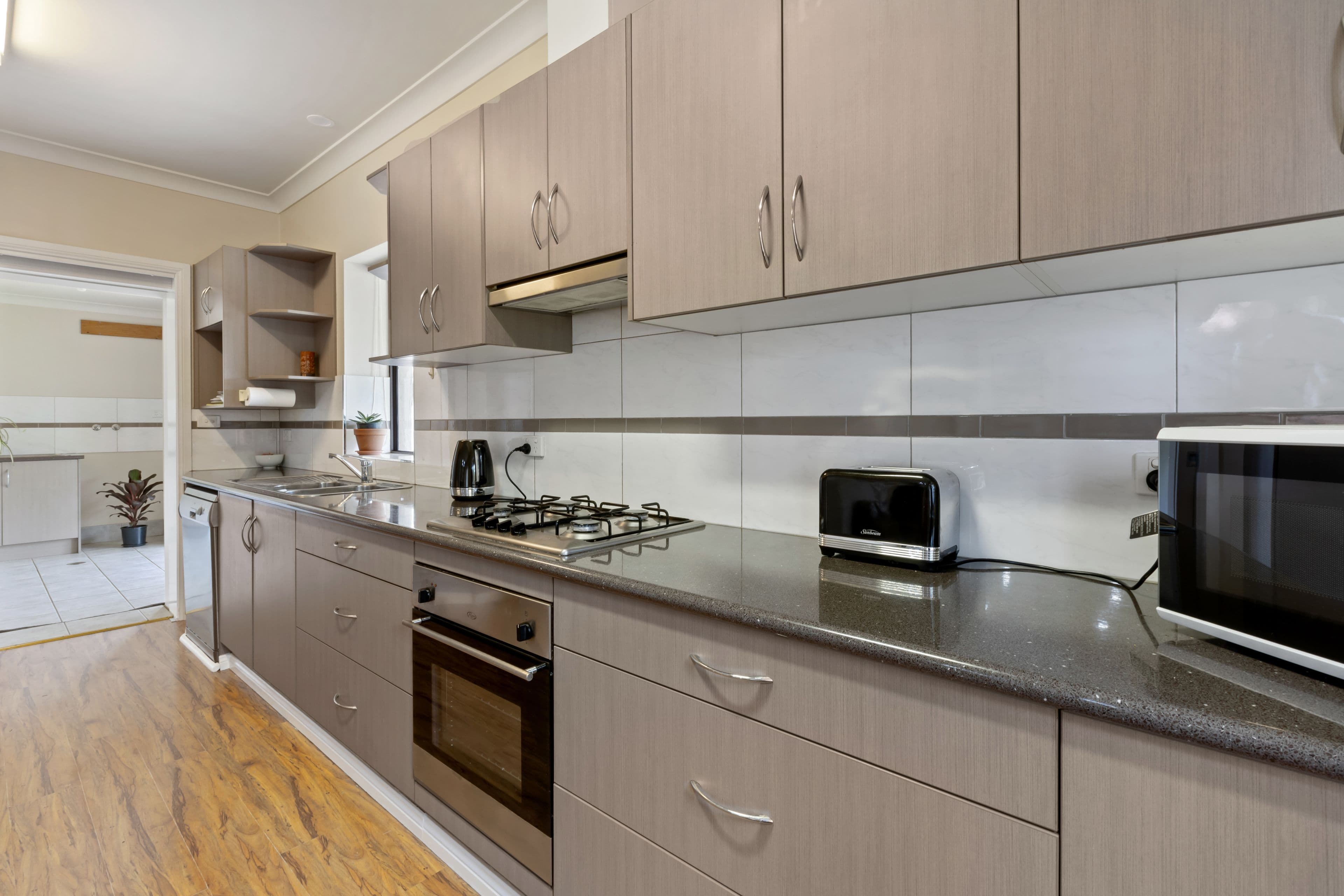 32 Gloucester Street, Junee NSW 2663, Junee - Thumbnail 4