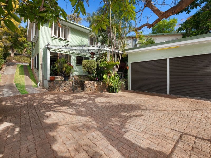 17 Blackstone Street, INDOOROOPILLY QLD 4068, Indooroopilly - Thumbnail 2