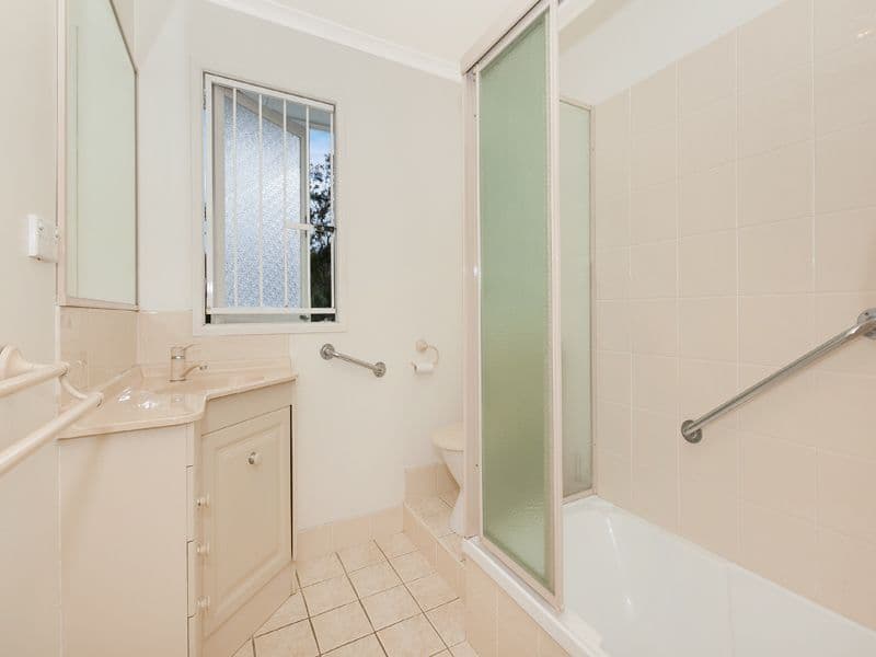 17 Blackstone Street, INDOOROOPILLY QLD 4068, Indooroopilly - Thumbnail 7