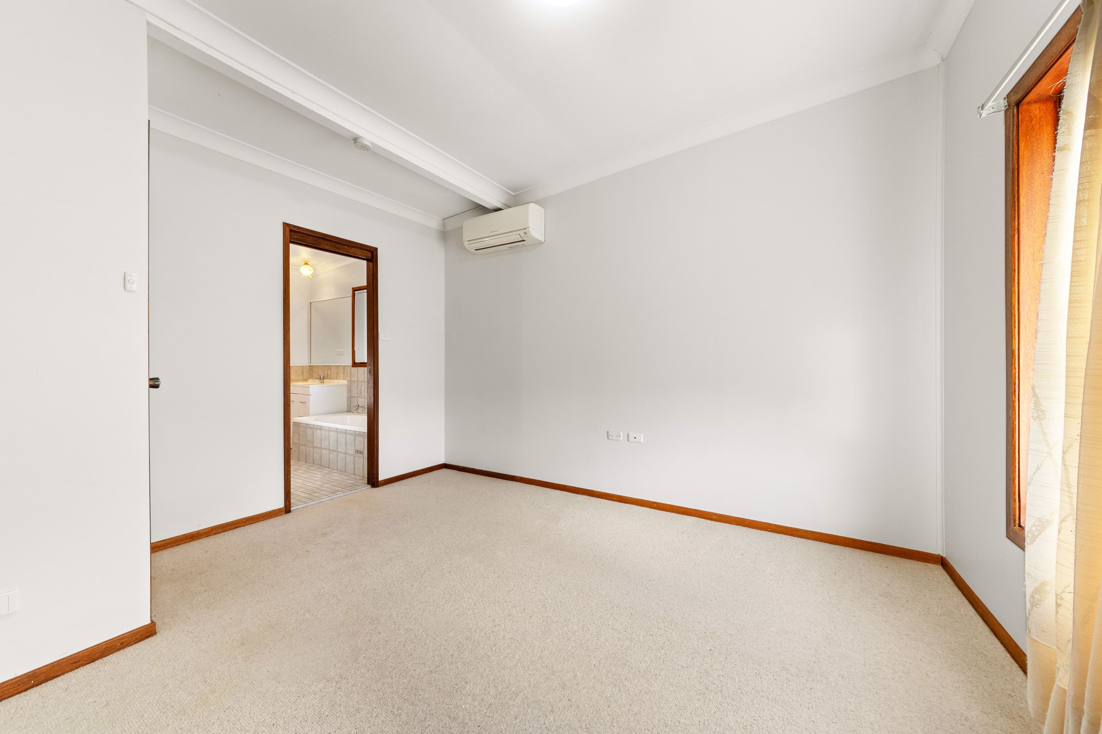 42 Spring Valley Avenue, Gorokan NSW 2263, Gorokan - Thumbnail 6