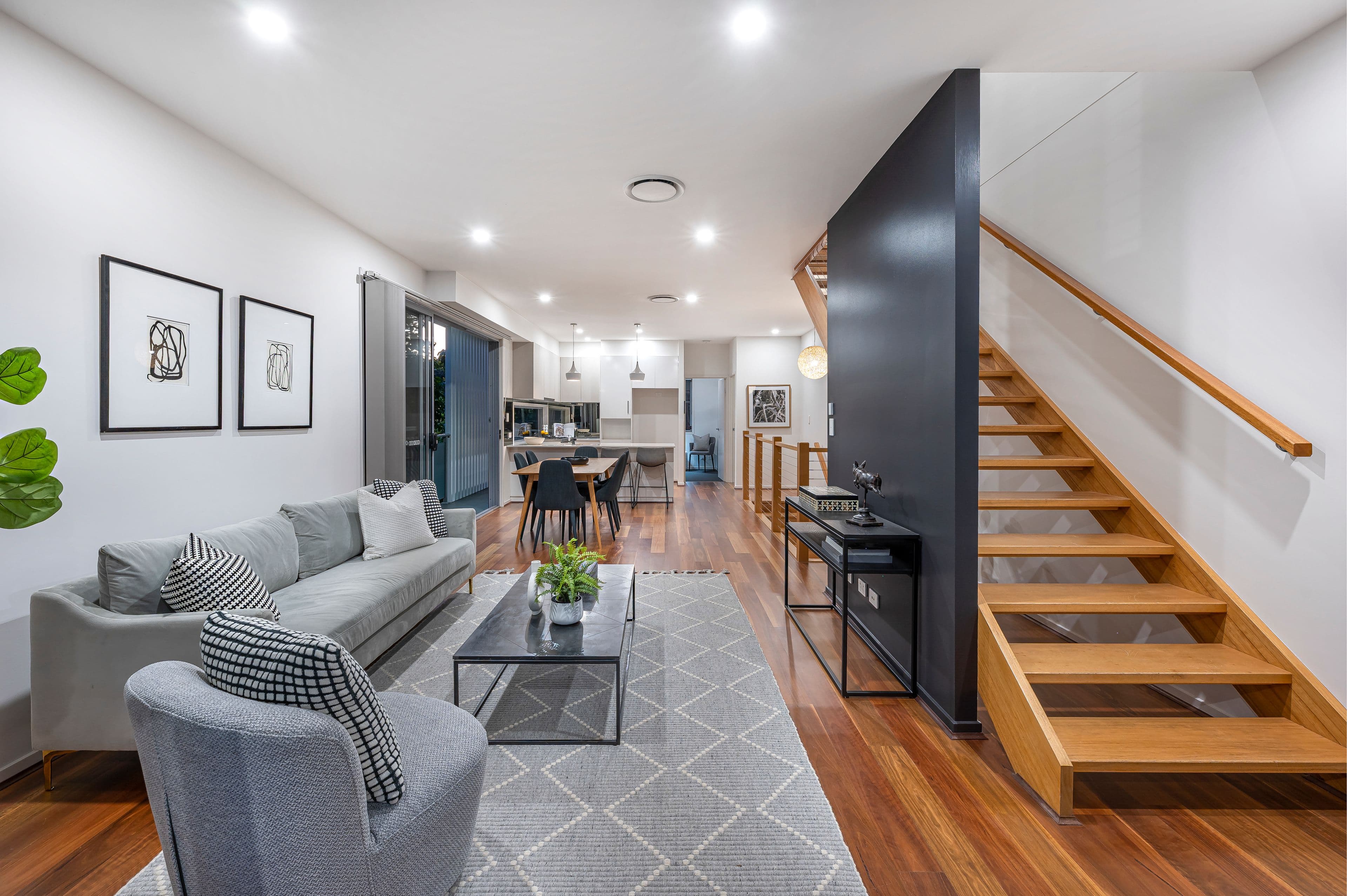 10 Hilda Street, Hamilton QLD 4007, Hamilton - Image 1