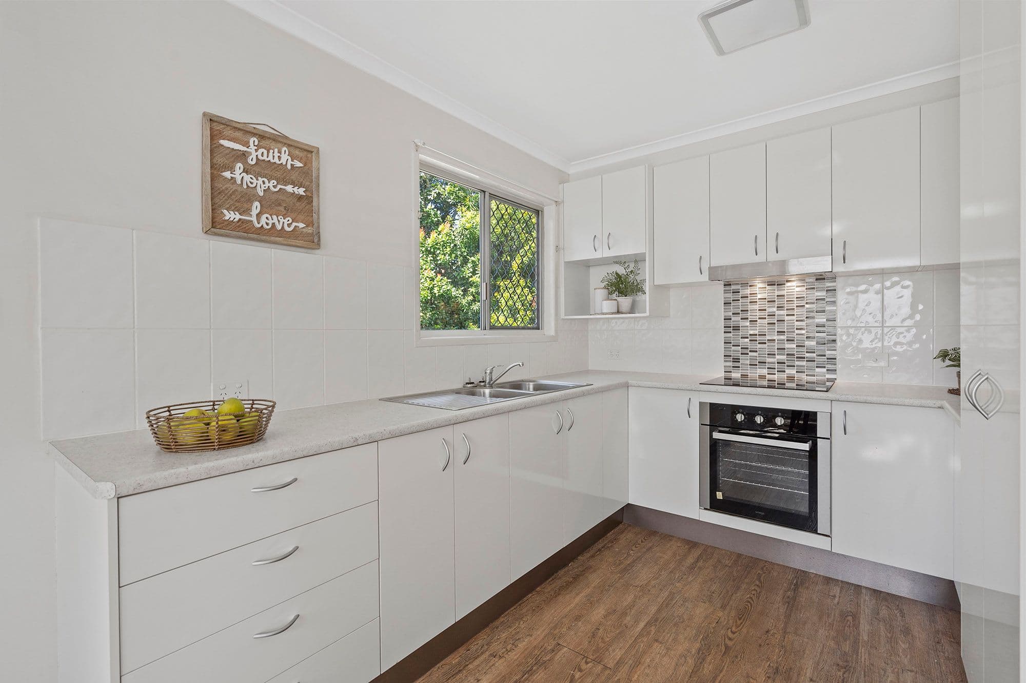 41 Lake Road, Slacks Creek QLD 4127, Slacks Creek - Thumbnail 2