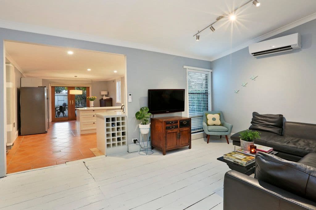 14 Breakwater Road, East Geelong VIC 3219, East Geelong - Thumbnail 6