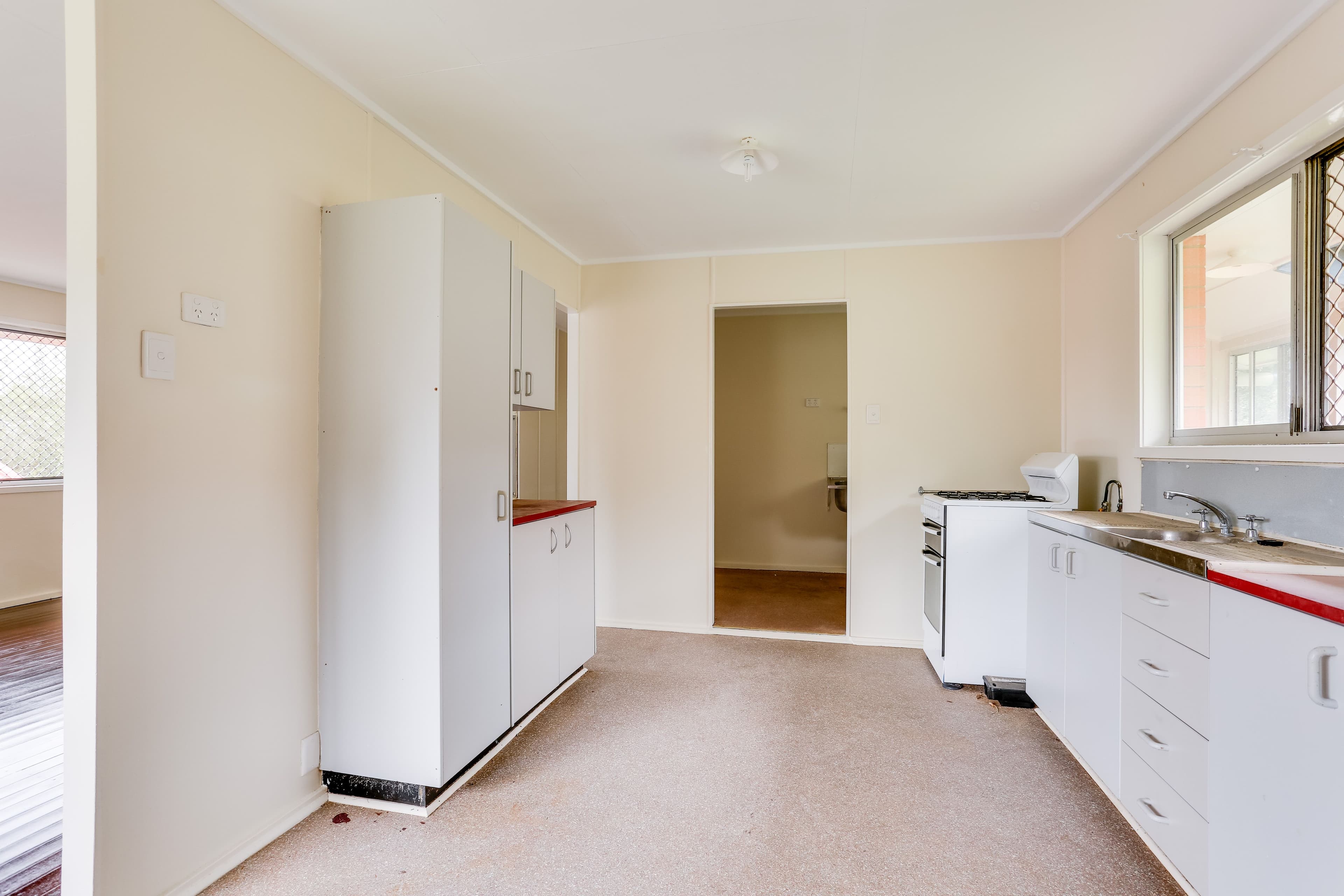 169 Stuart Street, Goodna QLD 4300, Goodna - Thumbnail 5