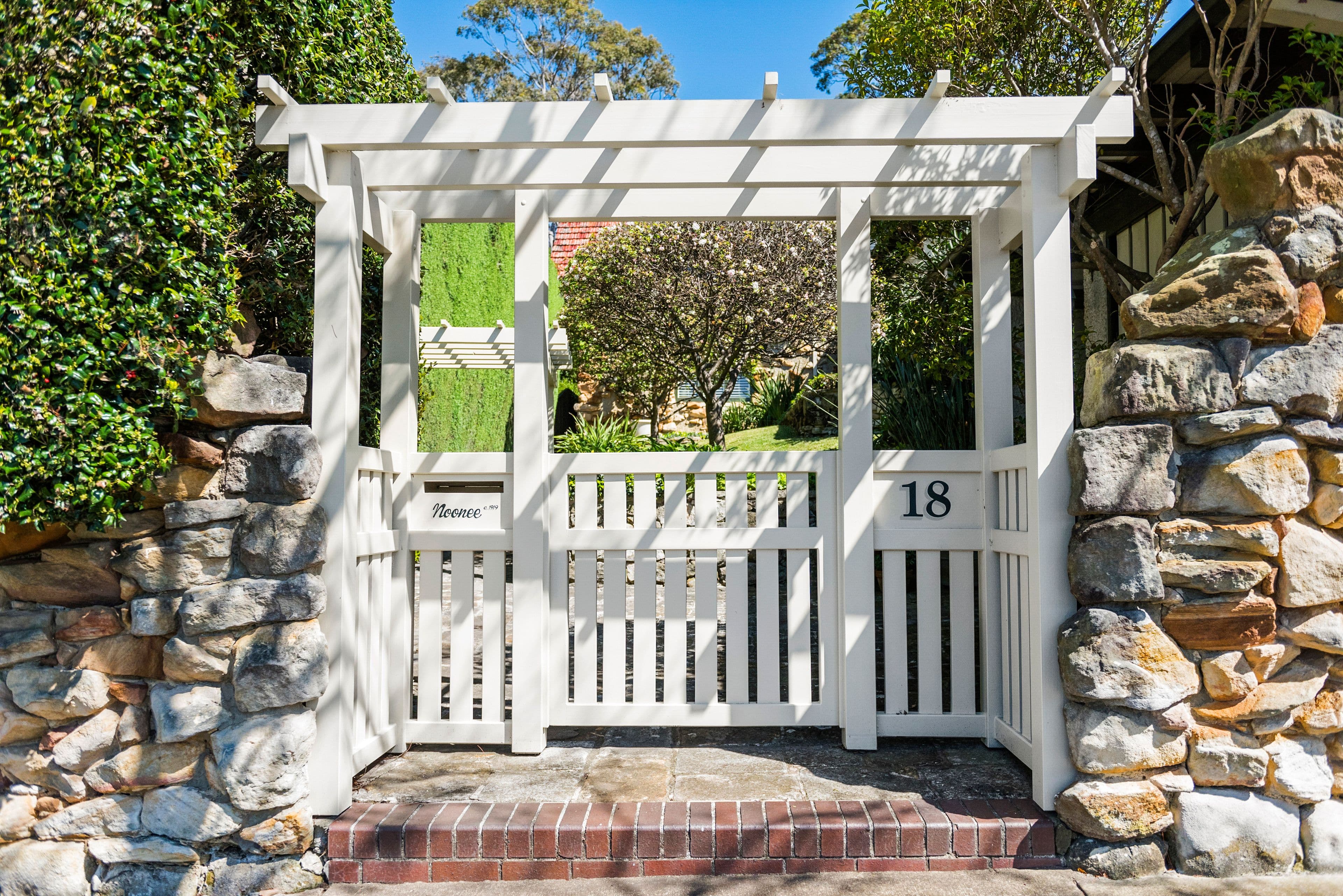 18 Lavoni Street, Mosman NSW 2088, Mosman - Thumbnail 3