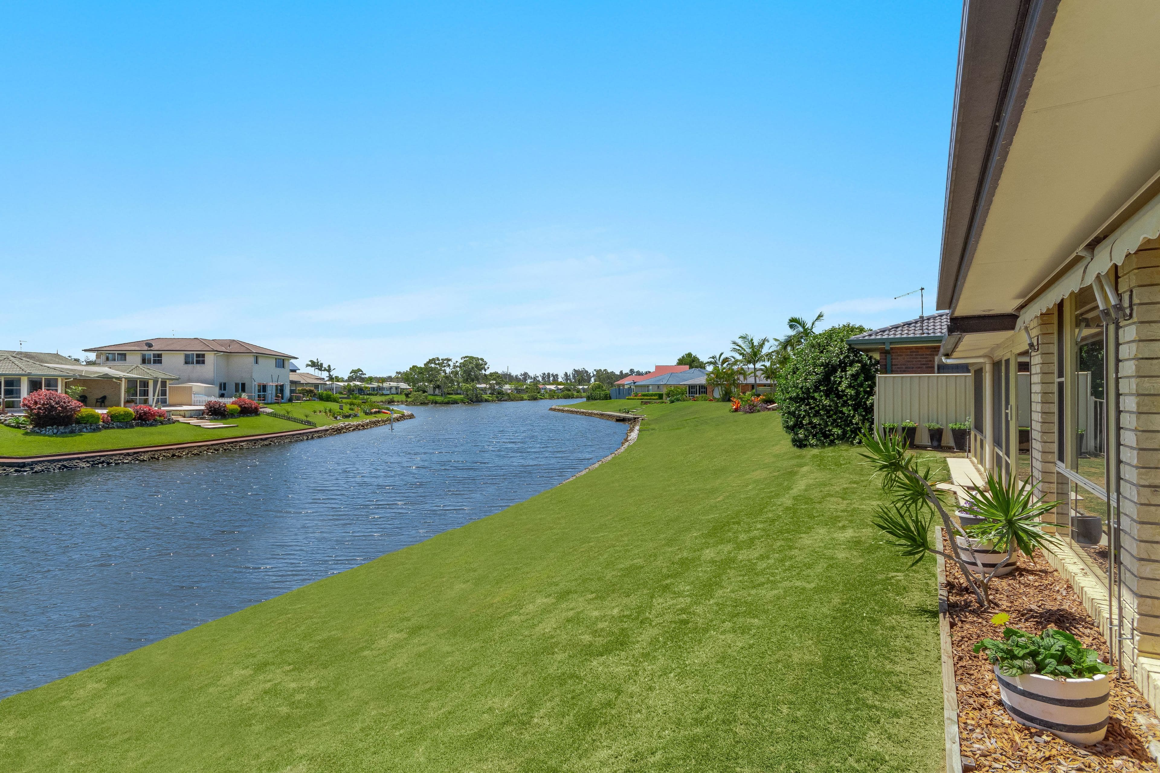 2/5 Bayview Drive, Yamba NSW 2464, Yamba - Image 1