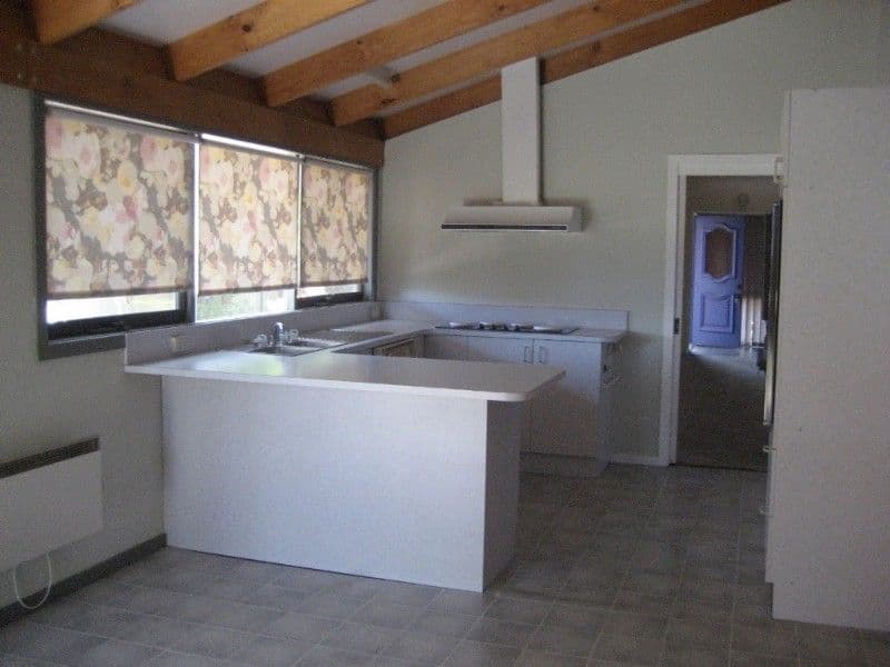 57 Northcote Street, ROCHESTER VIC 3561, Rochester - Thumbnail 3