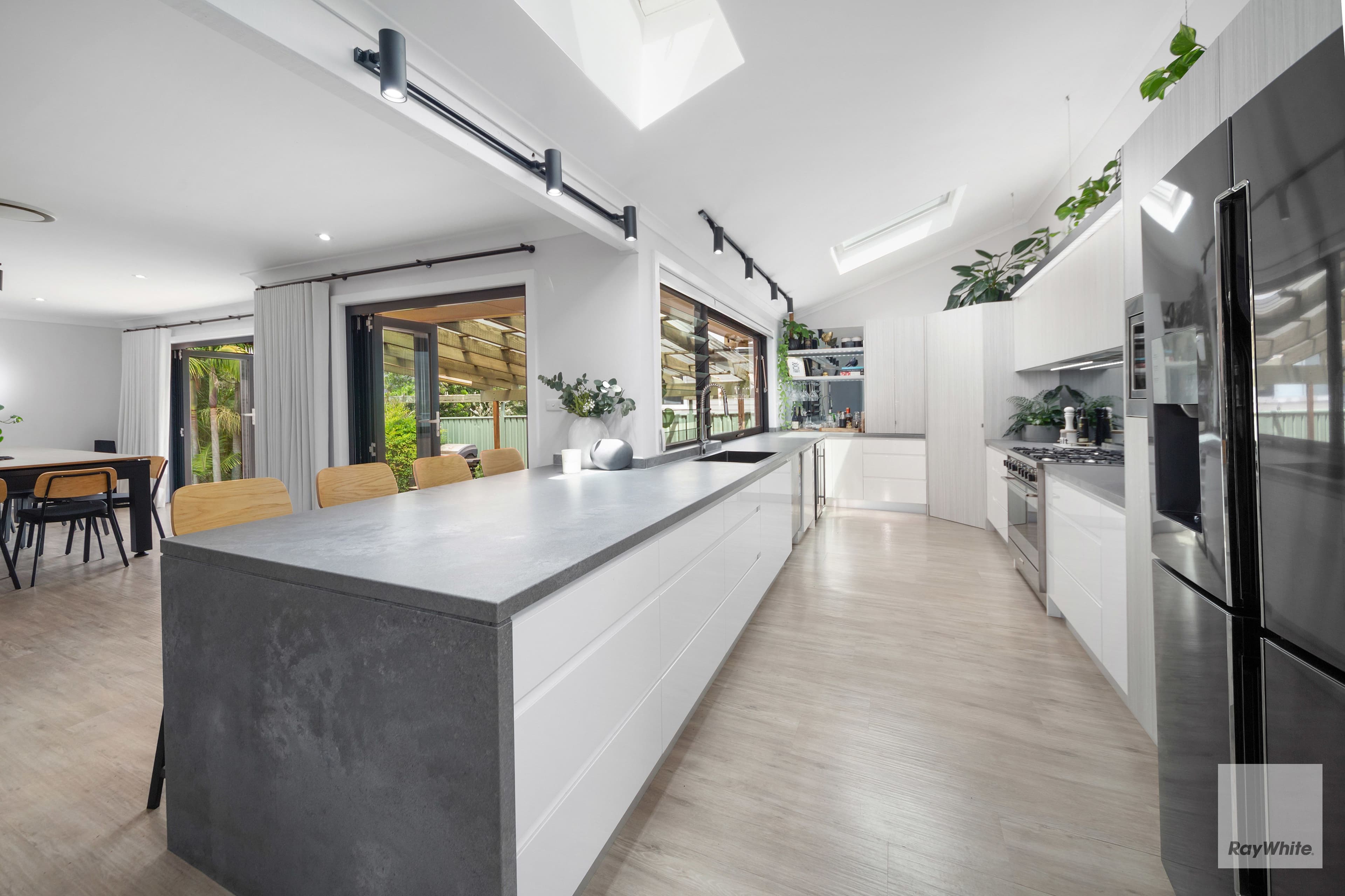 66 Pacific Street, Caringbah South NSW 2229, Caringbah South - Thumbnail 6