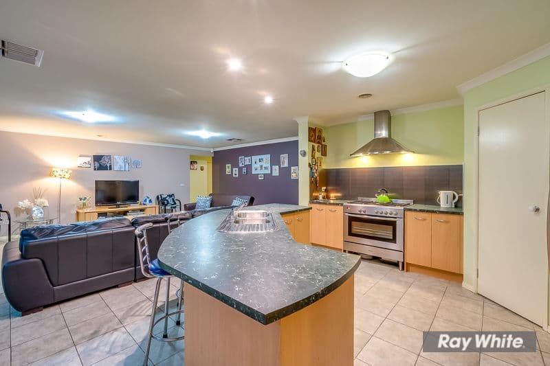 19 Ellesmere Way, Truganina VIC 3029, Truganina - Thumbnail 5