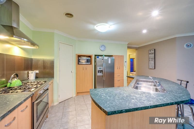19 Ellesmere Way, Truganina VIC 3029, Truganina - Thumbnail 6