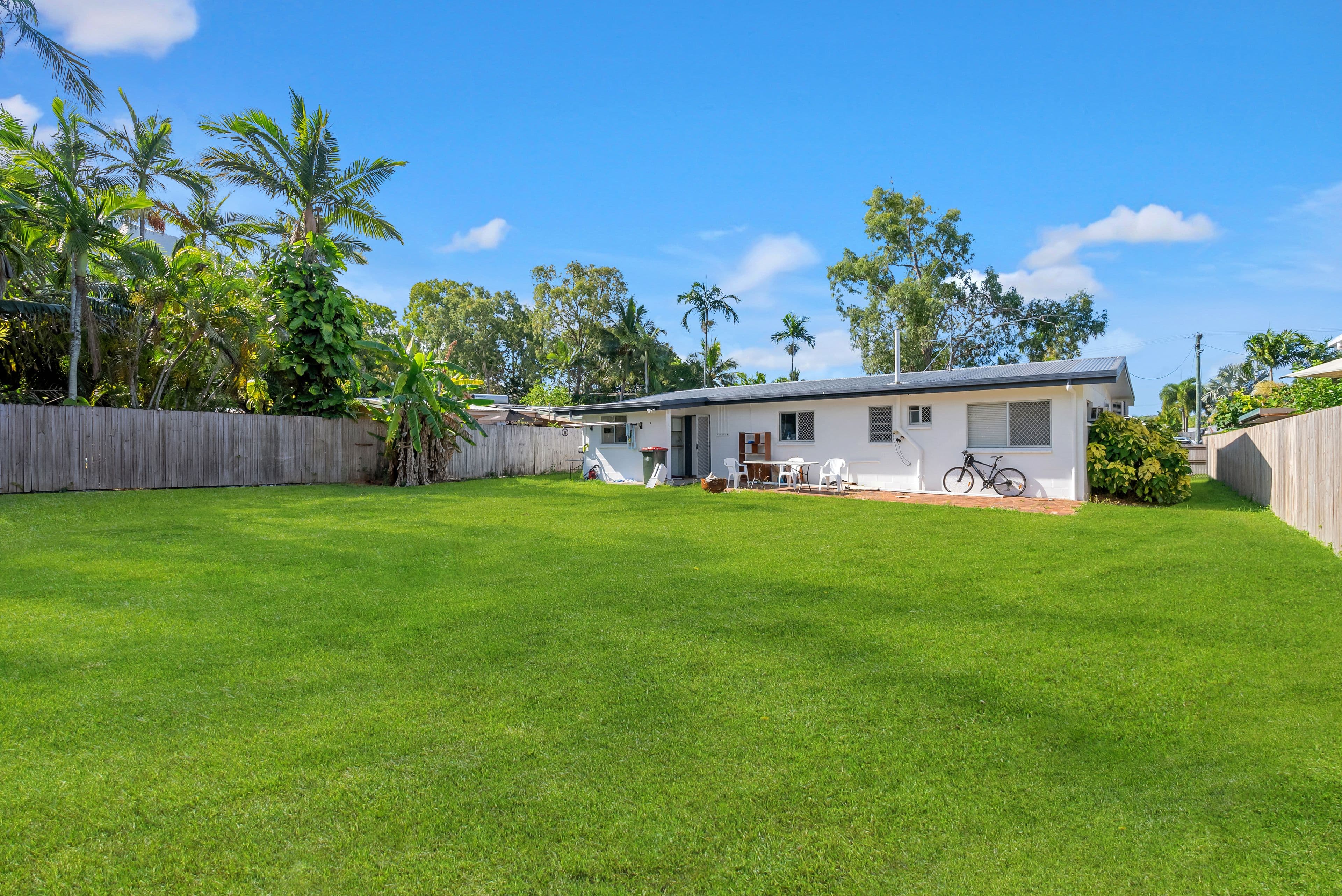 37 Terebra Street, Palm Cove QLD 4879, Palm Cove - Thumbnail 2
