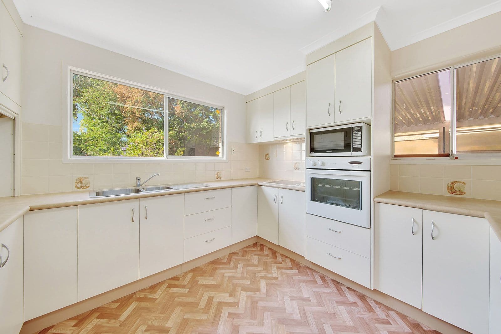 16 Ward Close, South Gladstone QLD 4680, South Gladstone - Thumbnail 5