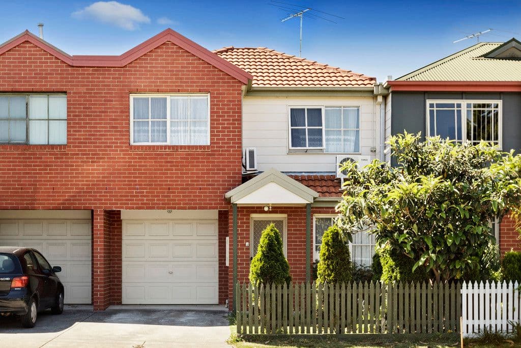 19 Crown Close, Oakleigh East VIC 3166, Oakleigh East - Image 1
