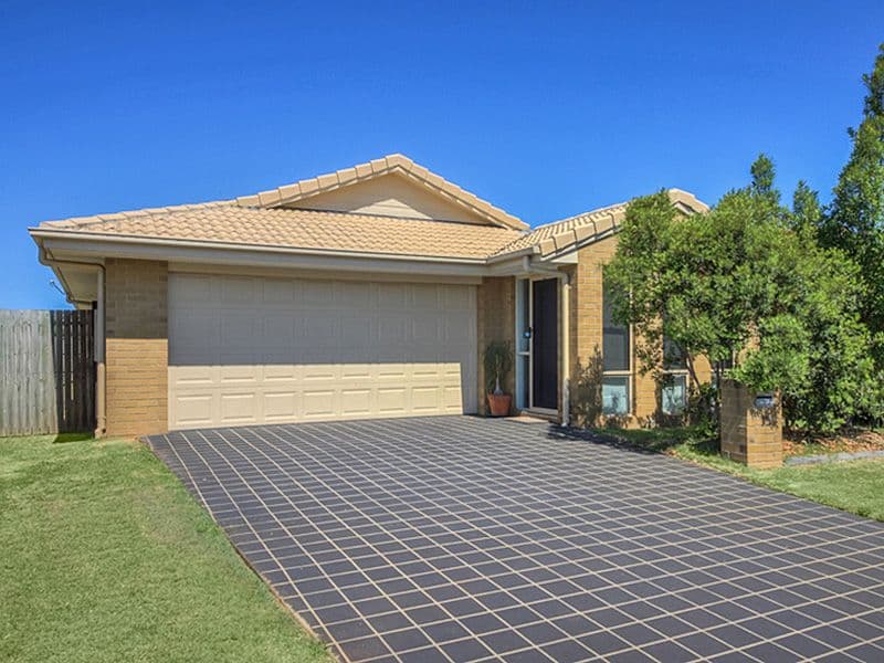 15 Winzear Drive, KALLANGUR QLD 4503, Kallangur - Image 1