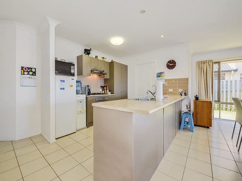 15 Winzear Drive, KALLANGUR QLD 4503, Kallangur - Thumbnail 3