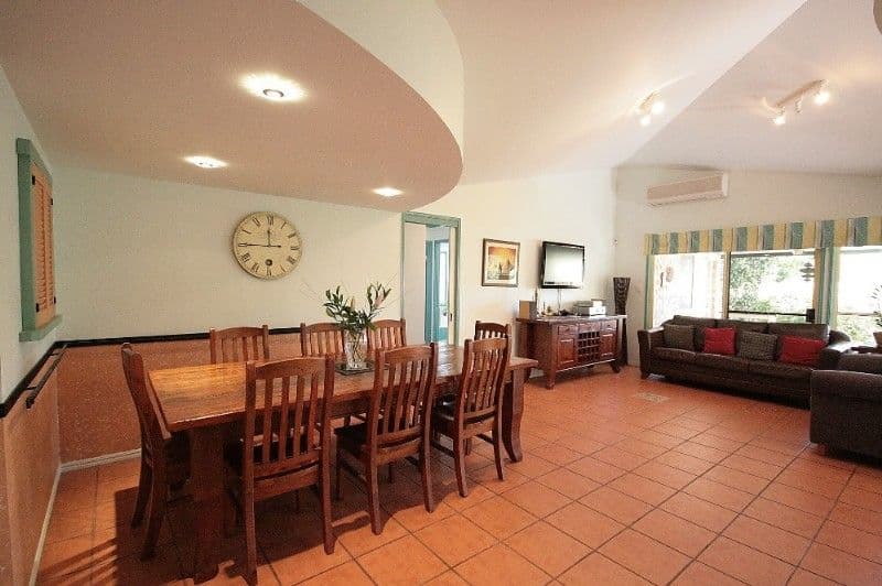 64 Koolan Crescent, SHAILER PARK QLD 4128, Shailer Park - Thumbnail 2
