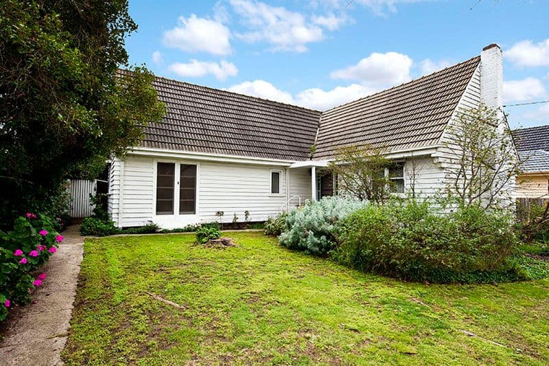 24 Strathallan Road, MACLEOD VIC 3085, Macleod - Image 1
