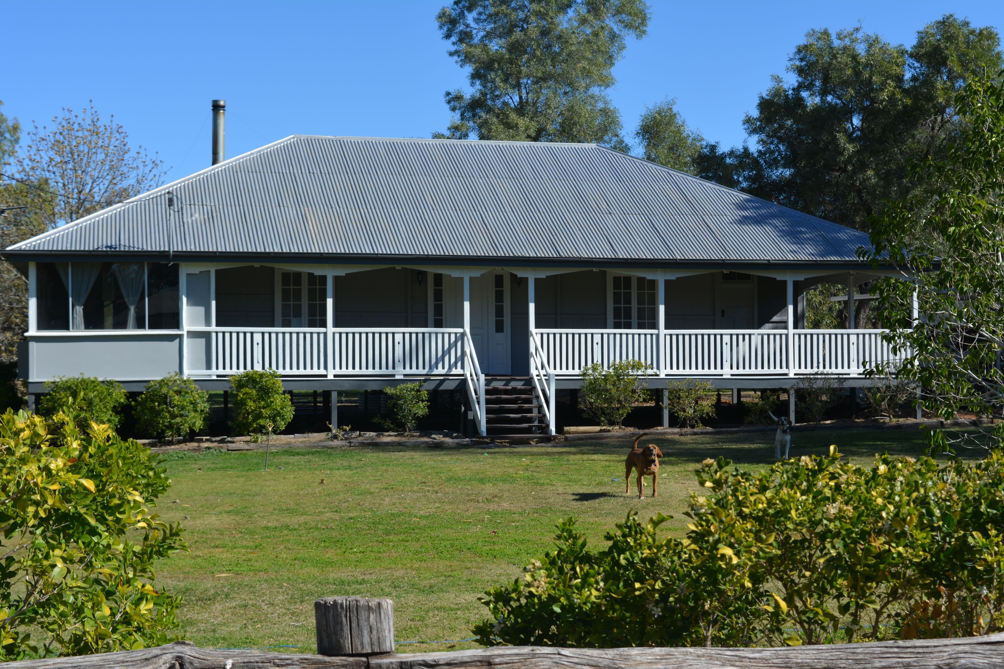 54 Shamrock Street, Blackall QLD 4472, Blackall - Thumbnail 2