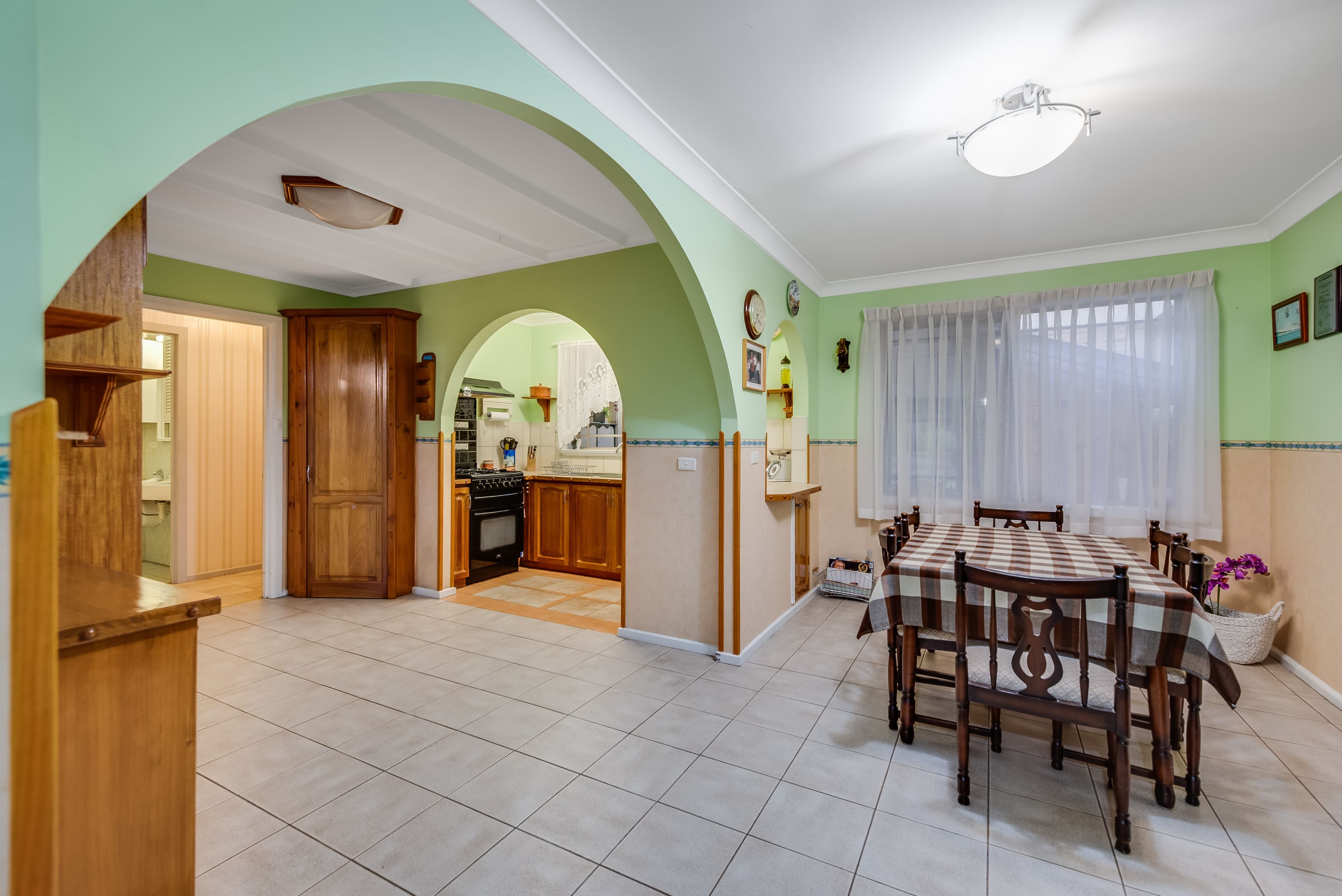 25 Rathcown Road, Reservoir VIC 3073, Reservoir - Thumbnail 4