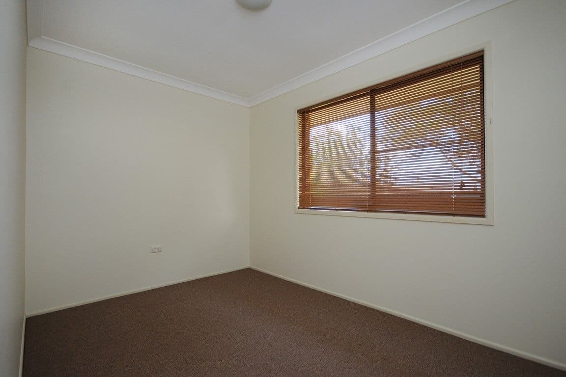 5 Hinkler Crescent, WILSONTON QLD 4350, Wilsonton - Thumbnail 4