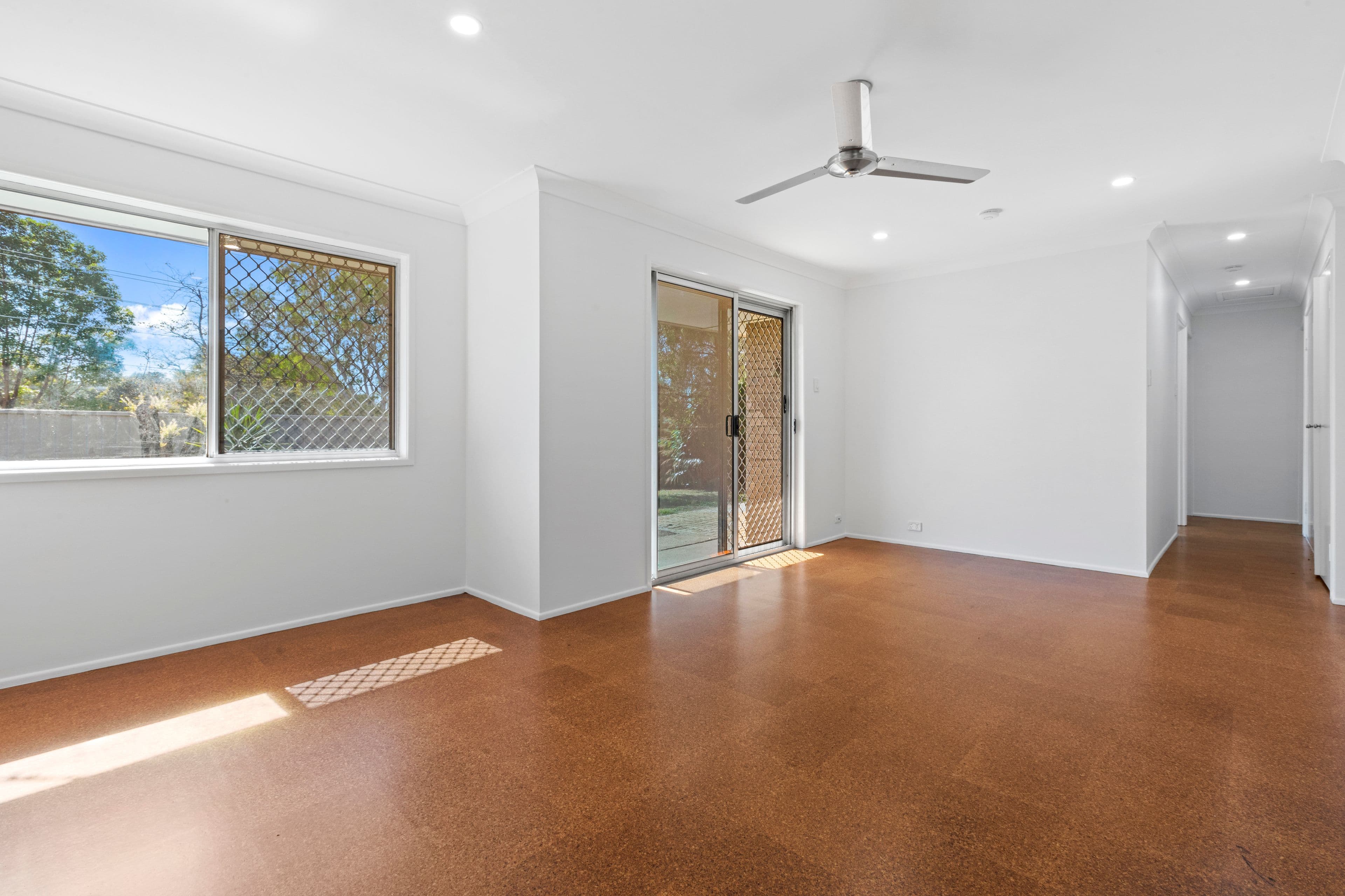 8 Sherington Street, Alexandra Hills QLD 4161, Alexandra Hills - Thumbnail 4