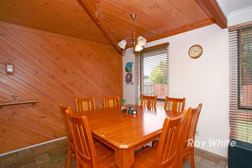 2 Lillian Street, CRANBOURNE VIC 3977, Cranbourne - Thumbnail 6