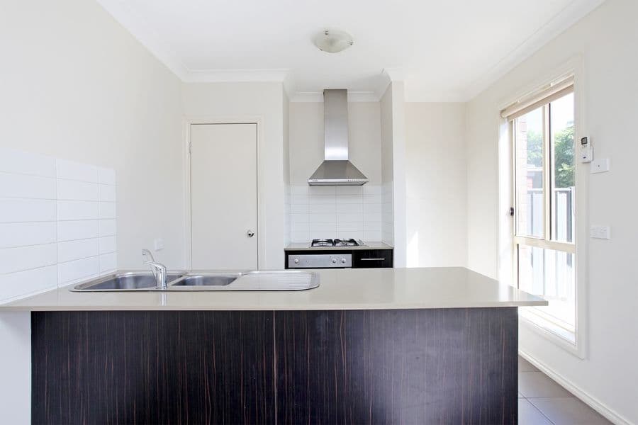 6 Amadeus Street, WYNDHAM VALE VIC 3024, Wyndham Vale - Thumbnail 3