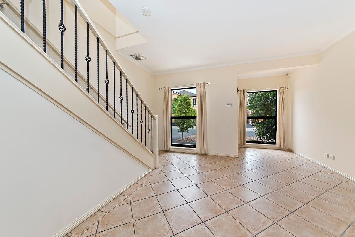 51 Avocet Drive, Mawson Lakes SA 5095, Mawson Lakes - Thumbnail 2