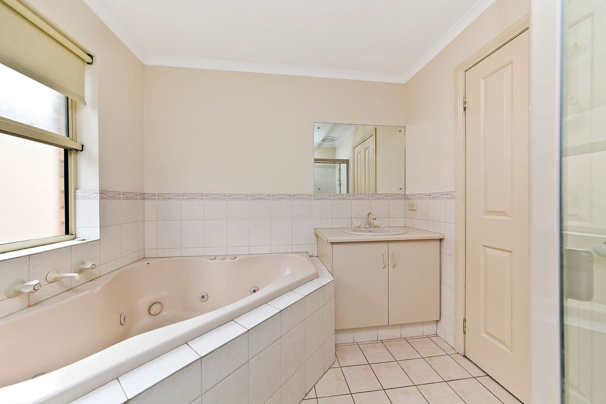 51 Avocet Drive, Mawson Lakes SA 5095, Mawson Lakes - Thumbnail 7