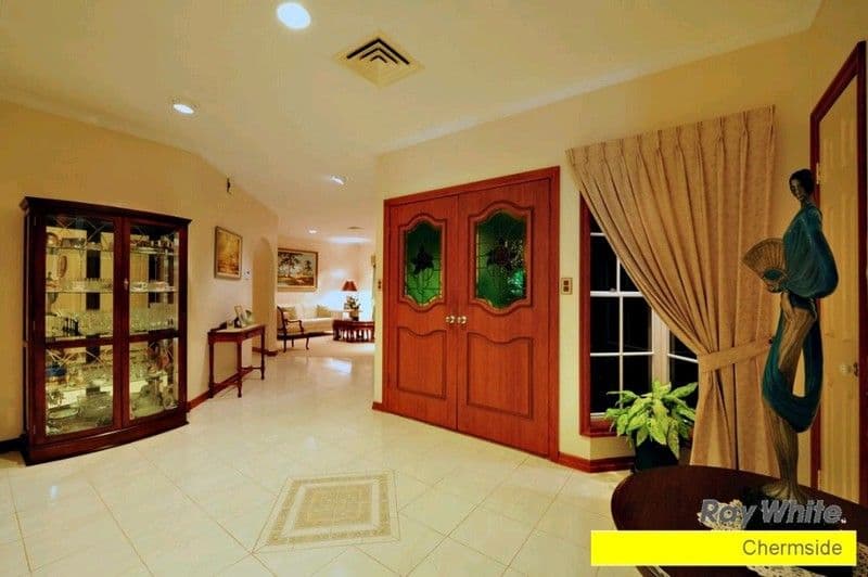 2 Quaver Court, BRIDGEMAN DOWNS QLD 4035, Bridgeman Downs - Thumbnail 3