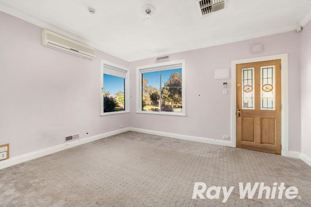 18 Shelley Street, Heidelberg Heights VIC 3081, Heidelberg Heights - Thumbnail 2