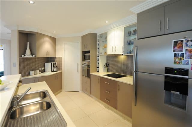 17 Banksdale Drive, MIDDLE RIDGE QLD 4350, Middle Ridge - Thumbnail 4