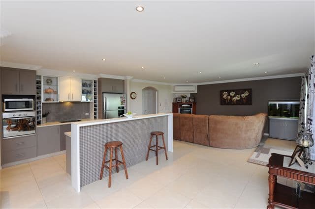 17 Banksdale Drive, MIDDLE RIDGE QLD 4350, Middle Ridge - Thumbnail 6