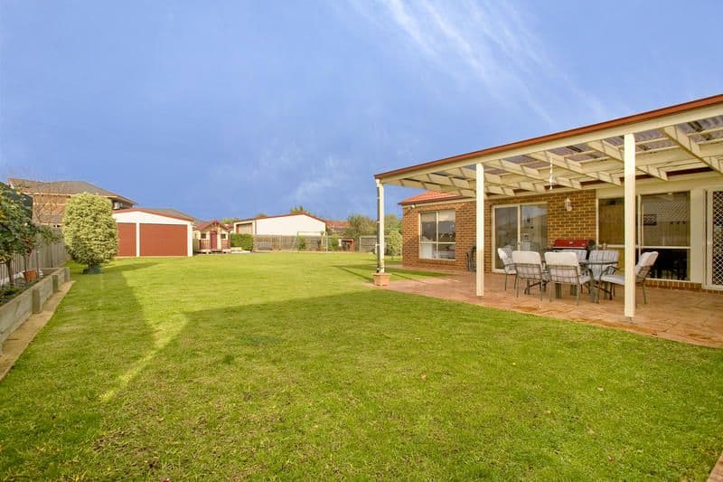 12 Canterbury Road East, LARA VIC 3212, Lara - Thumbnail 8
