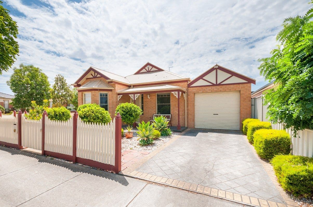 14 Foxglove Lane, CRAIGIEBURN VIC 3064, Craigieburn - Thumbnail 2