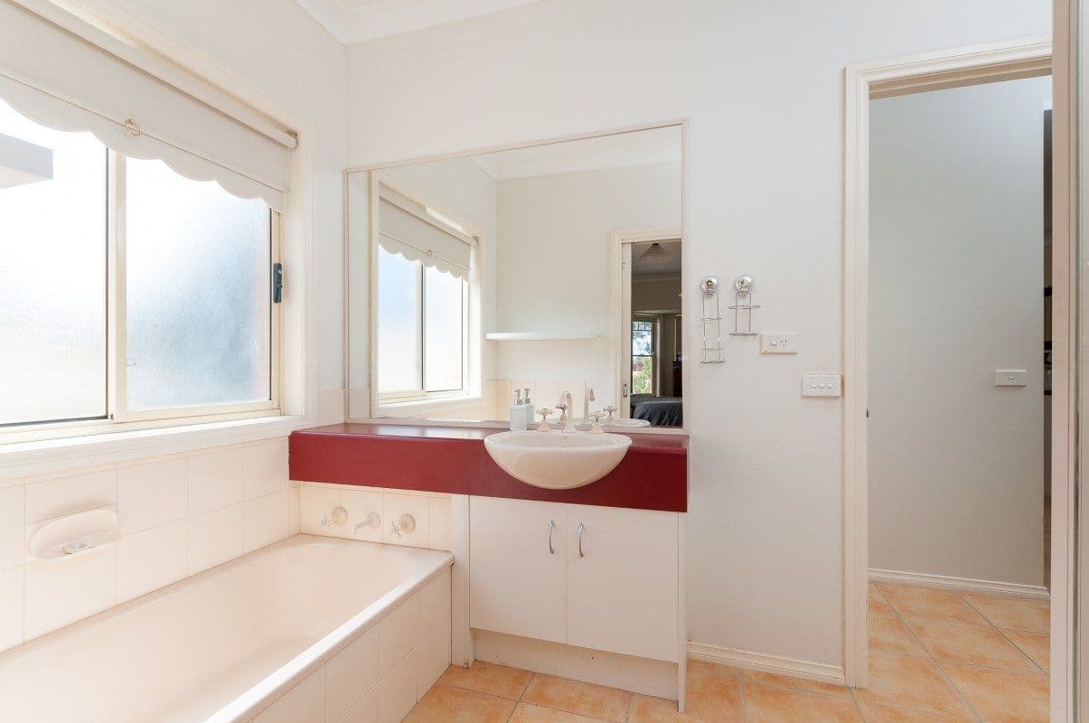 14 Foxglove Lane, CRAIGIEBURN VIC 3064, Craigieburn - Thumbnail 8