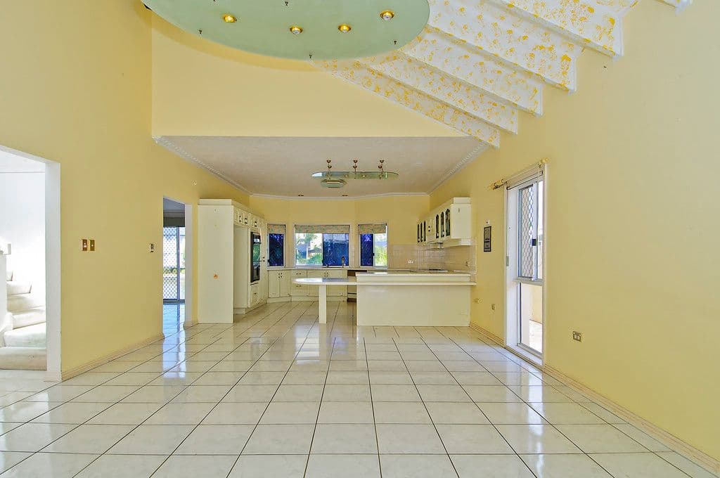 49  Cockleshell Court, RUNAWAY BAY QLD 4216, Runaway Bay - Thumbnail 4